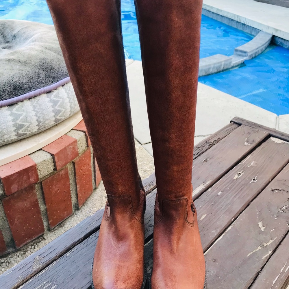 Frye Molly Boots - Picture 3 of 16
